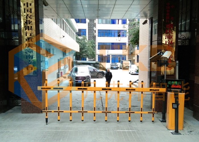 直杆道闸广告道闸