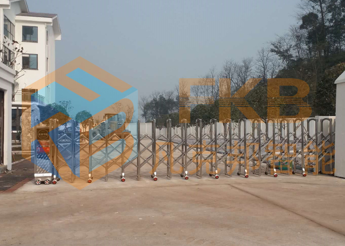 走马收费站电动伸缩门