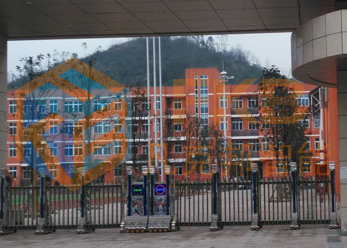 学校电动伸缩门