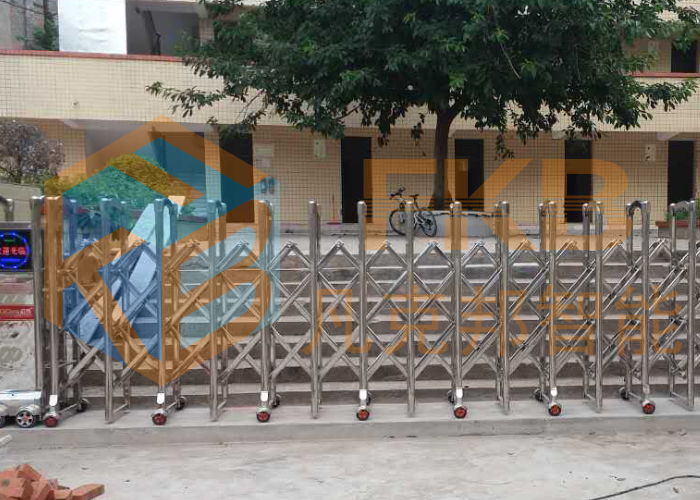 垫江十一中电动伸缩门